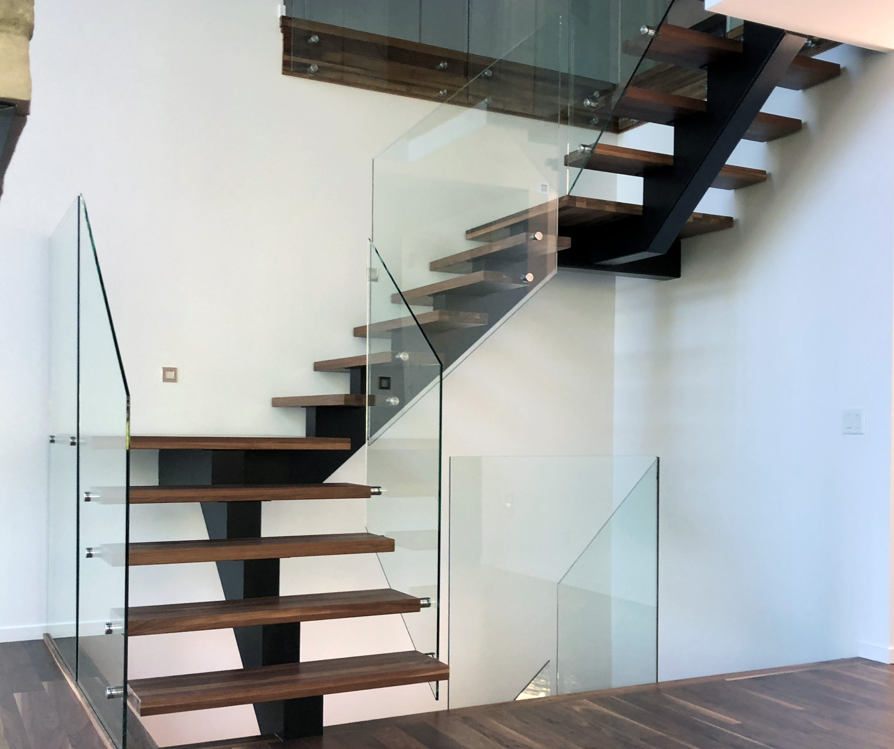 Stainless Steel Stair Bar Holder - SVR SERIES - SVR 150LA | Prestige Metal